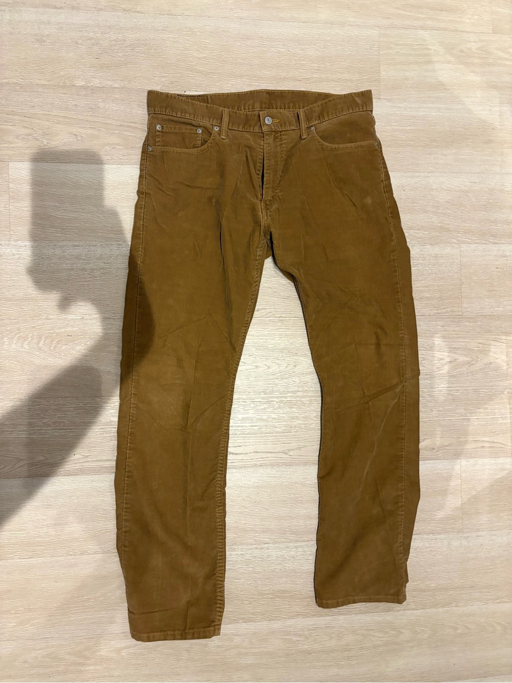 Levi's Corduroy Pants in Warm Brown - Slim Straight